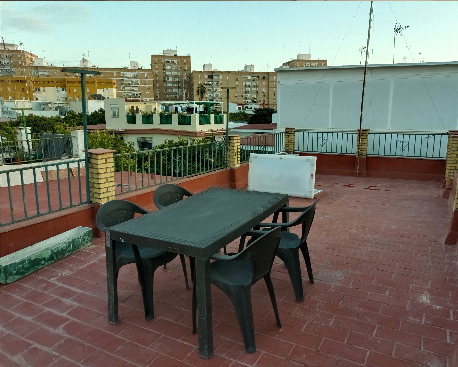 vista de la cocina completa