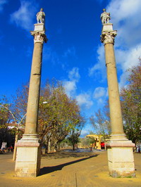 columnas en la alameda de hercules 